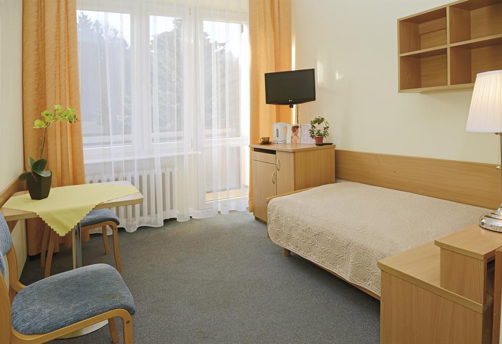 Kzzg W Polsce, Gornicze Sanatorium Zwiazkowe "Gornik" Hotel อีวอนิตซ์-สโดรย ห้อง รูปภาพ