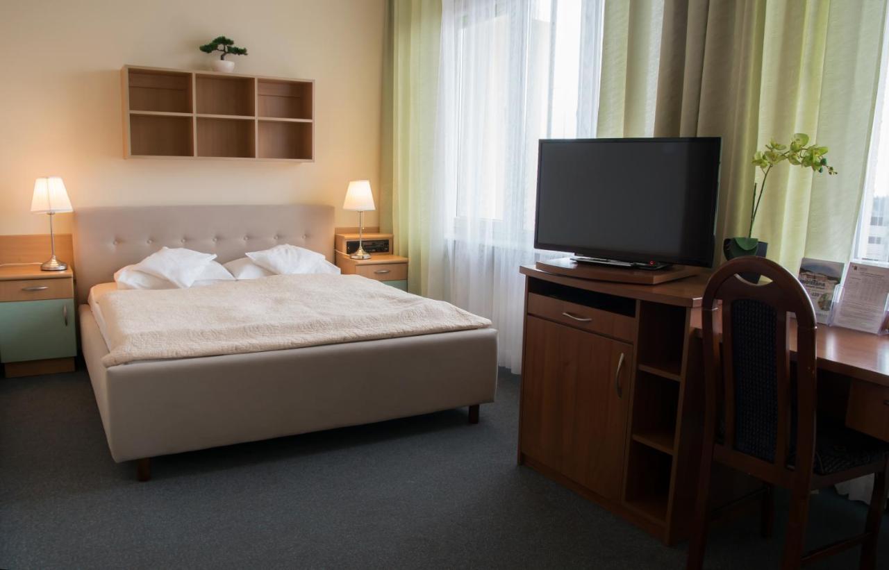 Kzzg W Polsce, Gornicze Sanatorium Zwiazkowe "Gornik" Hotel อีวอนิตซ์-สโดรย ภายนอก รูปภาพ